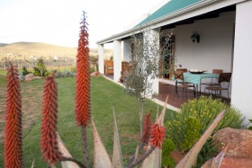 Berluda Farmhouse & Cottages, Oudtshoorn