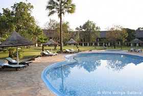 Azambezi poolside