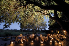 Ivory Lodge, dining on the deck